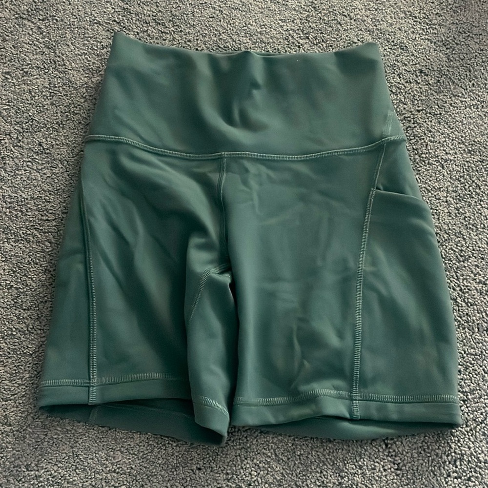 lululemon biker shorts